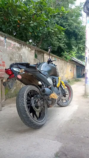 ইয়ামাহা এফজেডএস ভি৩ ২০২২ কালো