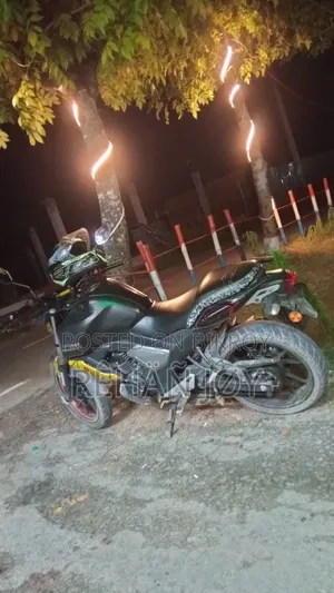 ইয়ামাহা এফজেডএস ভি৩ ২০২২ কালো