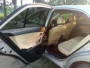 Toyota Premio 2.0 Front-Wheel Drive 2017 Gray