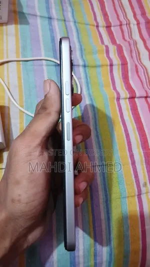 টেকনো স্পার্ক ৪০ ১২৮ জিবি সিলভার