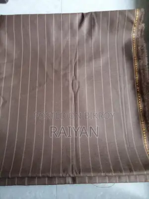 নতুন স্যুটের কাপড়