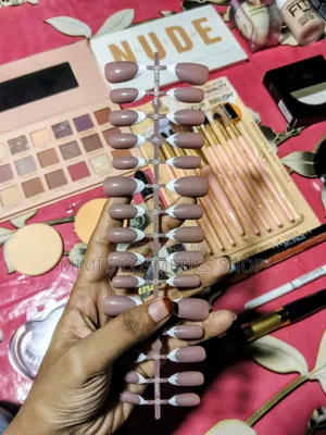 Fake Nails 💅