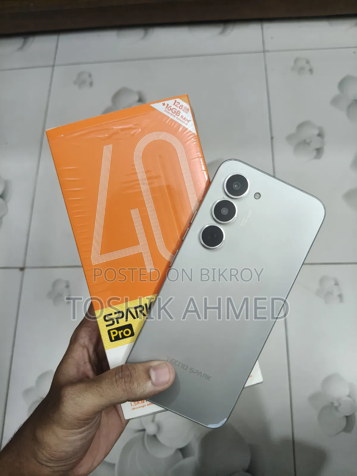 Tecno Spark 40 Pro 128 GB White