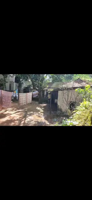 ভালুকার আনোয়ার তালুকদারে ৪ বেডরুমের সাজানো বাড়ি বিক্রয়ের জন্য
