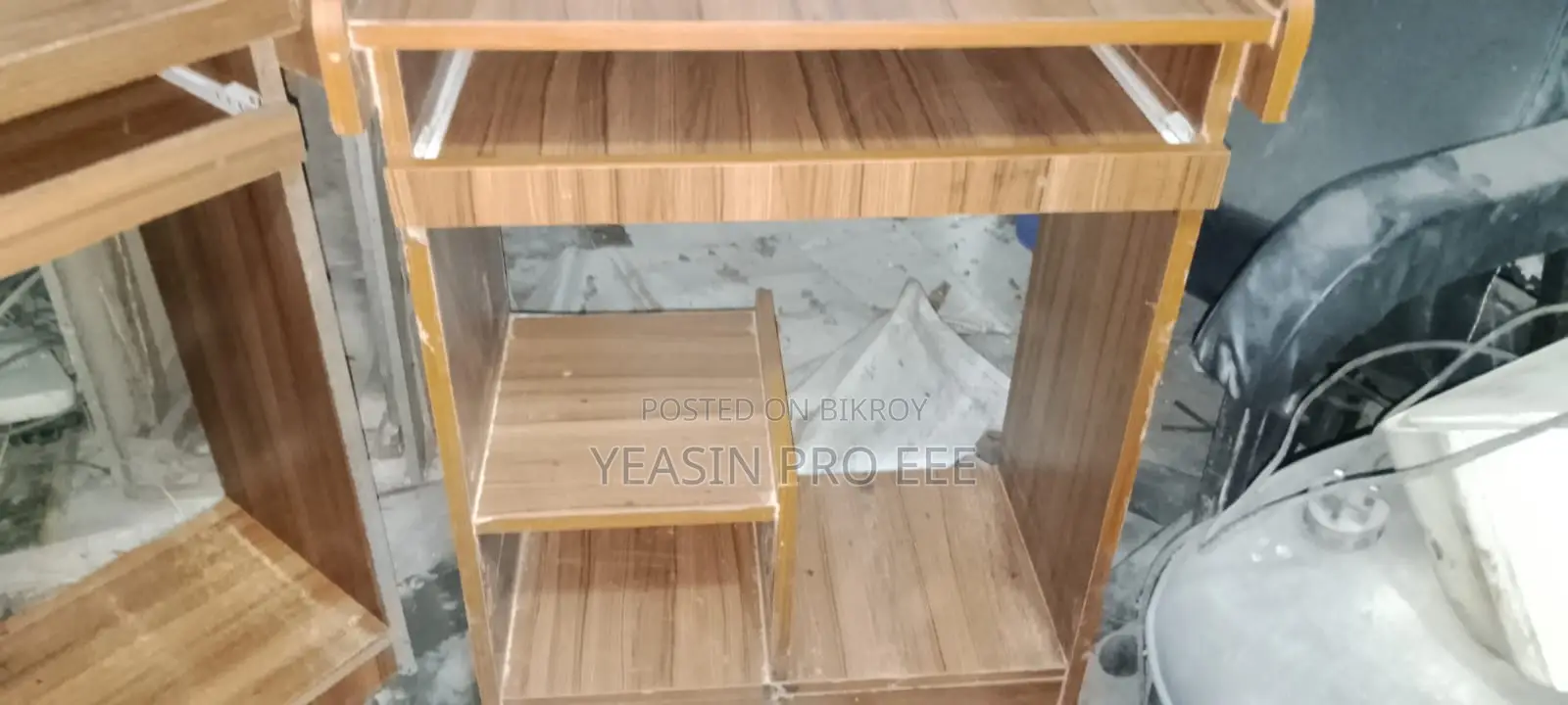 ৮ টি টেবিল/ Table