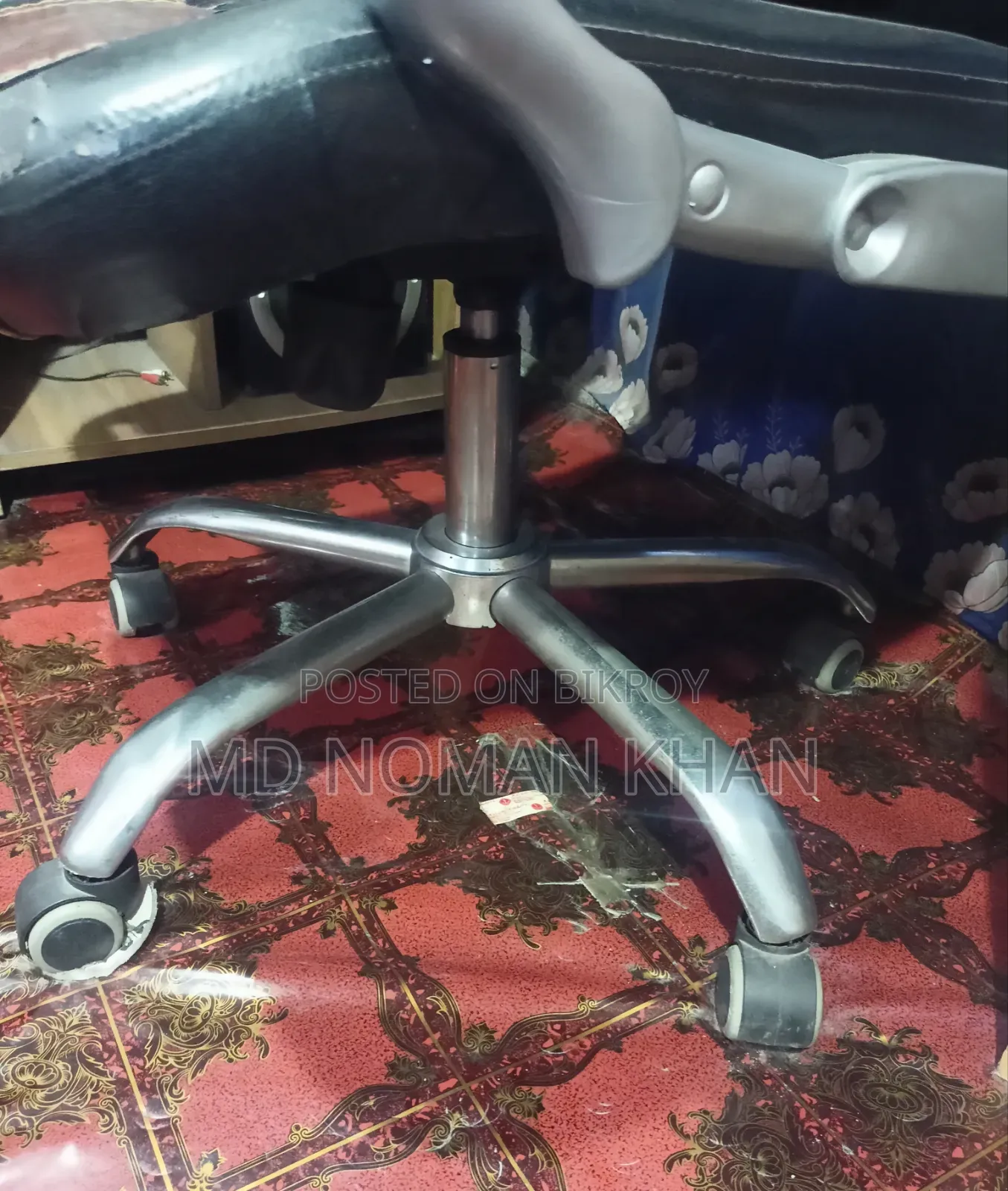 বস চেয়ার বিক্রয় হবে