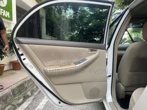 টয়োটা করোল্লা ২০০৫ বেইজ