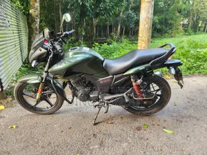হিরো হাংক ১৫০ ২০১৫ গ্রিন