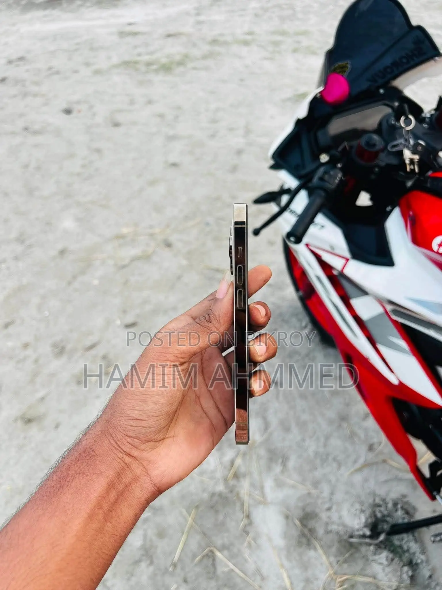 অ্যাপল আইফোন ১৪ প্রো ১২৮ জিবি হোয়াইট