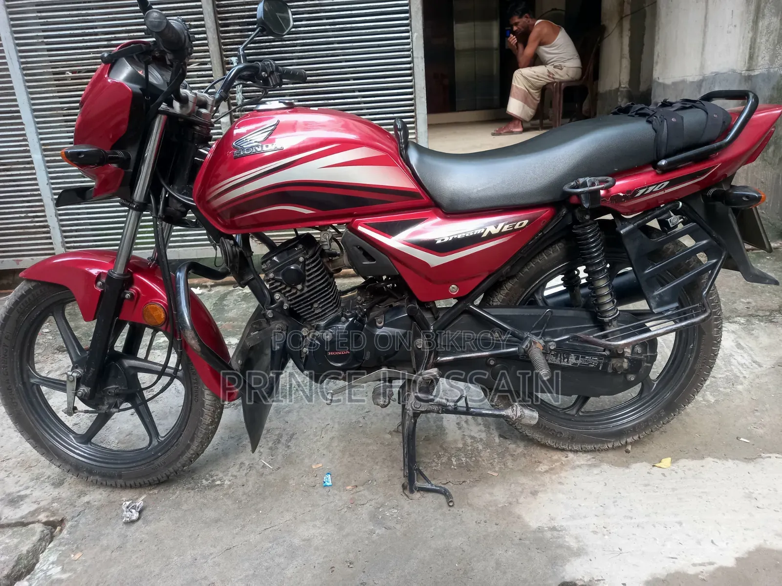 Honda Dream Neo 2017 Red