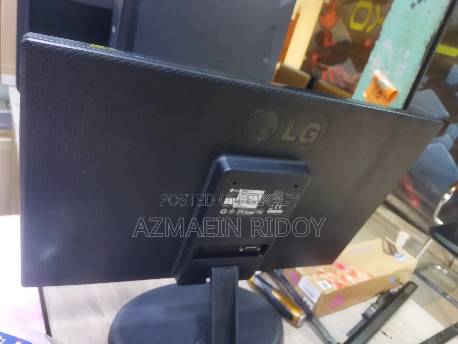 LG 19 Inchi Monitor