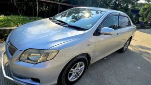 টয়োটা অ্যাক্সিও ১.৫ এক্স ২ডাব্লিউডি ২০০৮ সিলভার