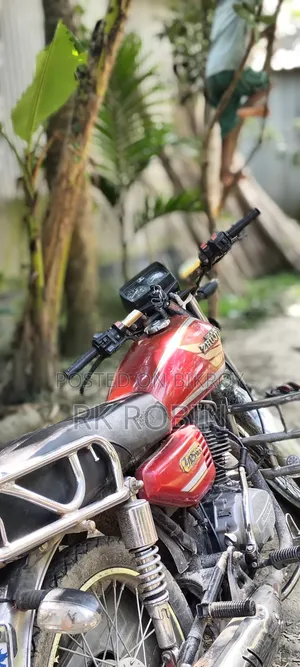 মোটরসাইকেল ২০১০ রেড