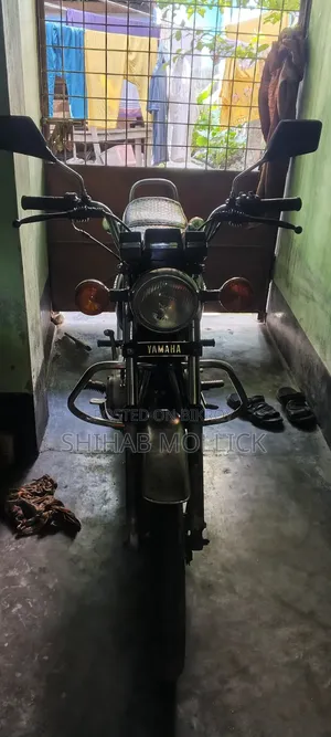 Yamaha 2000 Blue