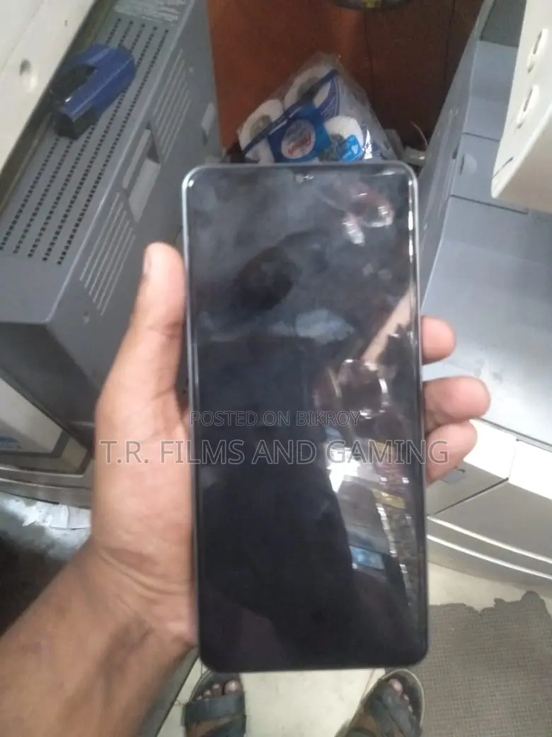 New Samsung Galaxy M06 5G 128 GB Silver