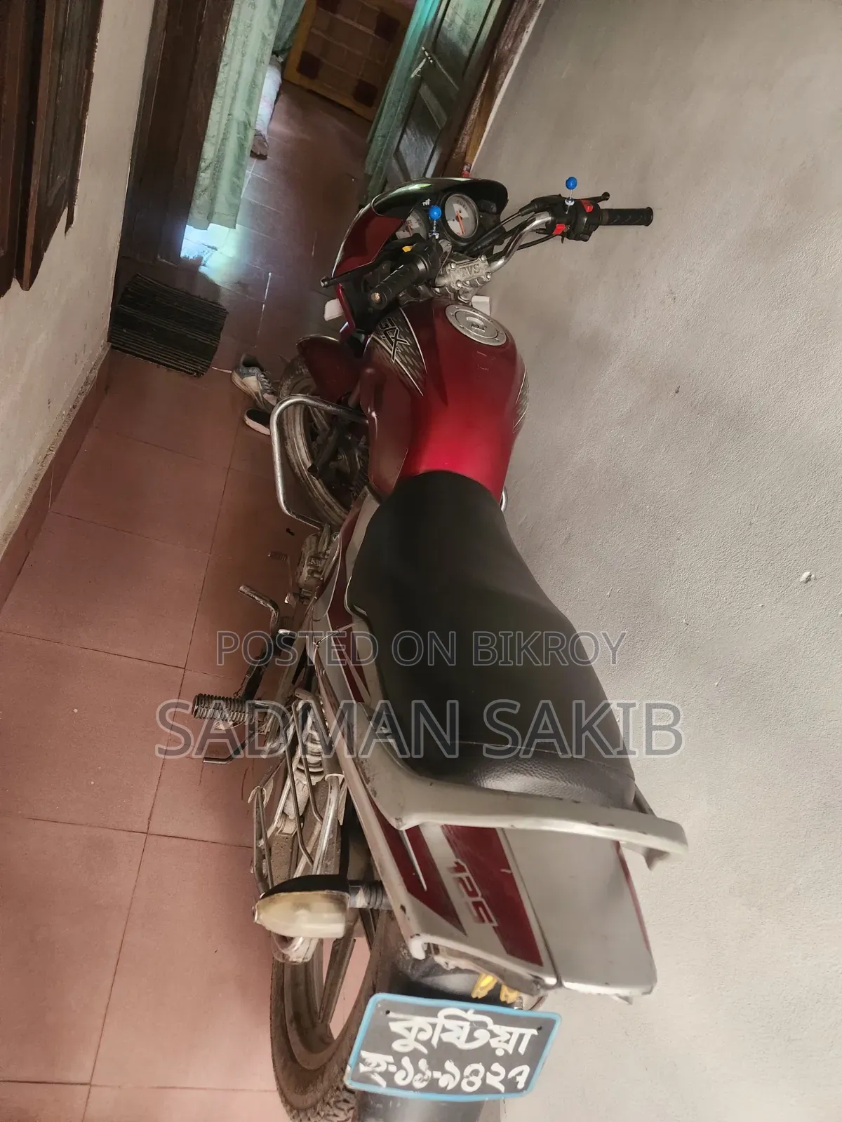 টিভিএস এইচএলএক্স ১২৫ ২০০৪ লাল