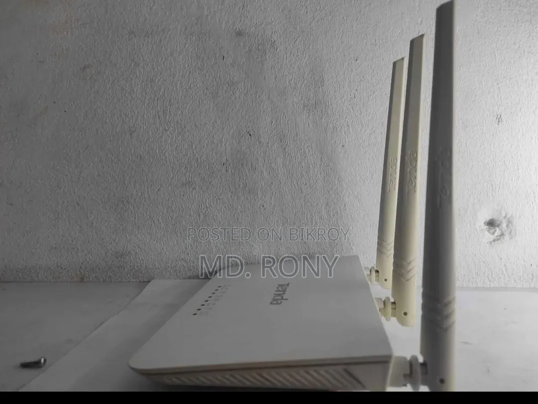 Tenda F3 Router