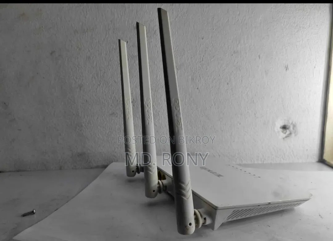 Tenda F3 Router