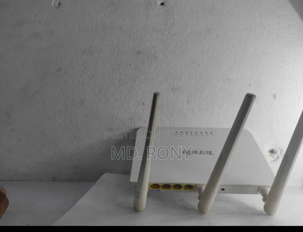 Tenda F3 Router