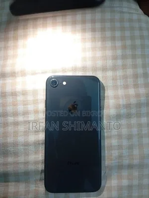 New Apple iPhone 8 64 GB Graphite
