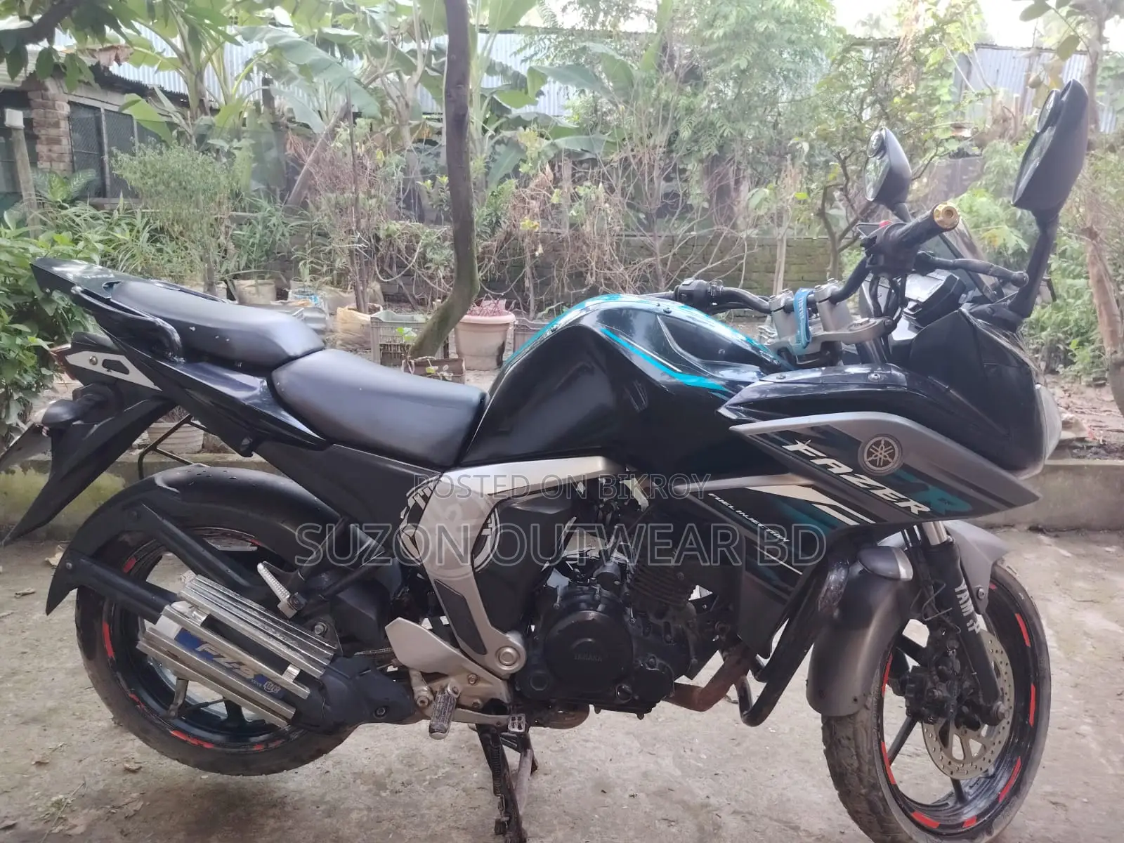 ইয়ামাহা ফাজার ভি২ ২০১৮ কালো
