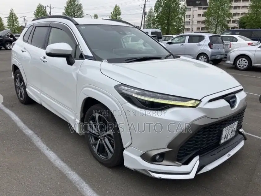 Toyota Corolla Cross 1.8 Hybrid AWD 2021 Pearl