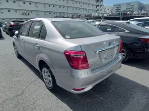 Toyota Axio 2021 Silver