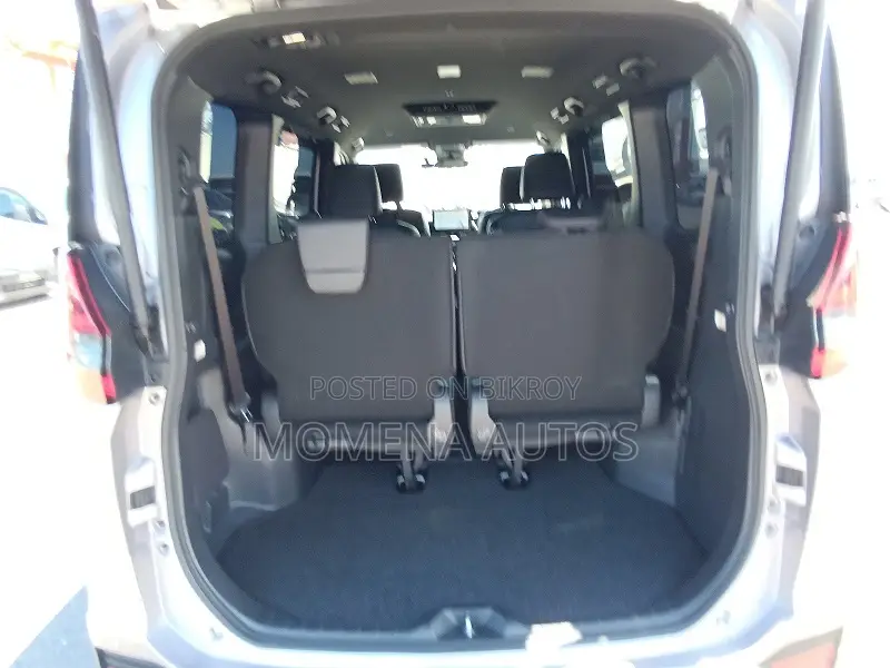 Toyota Noah 2023 Gray