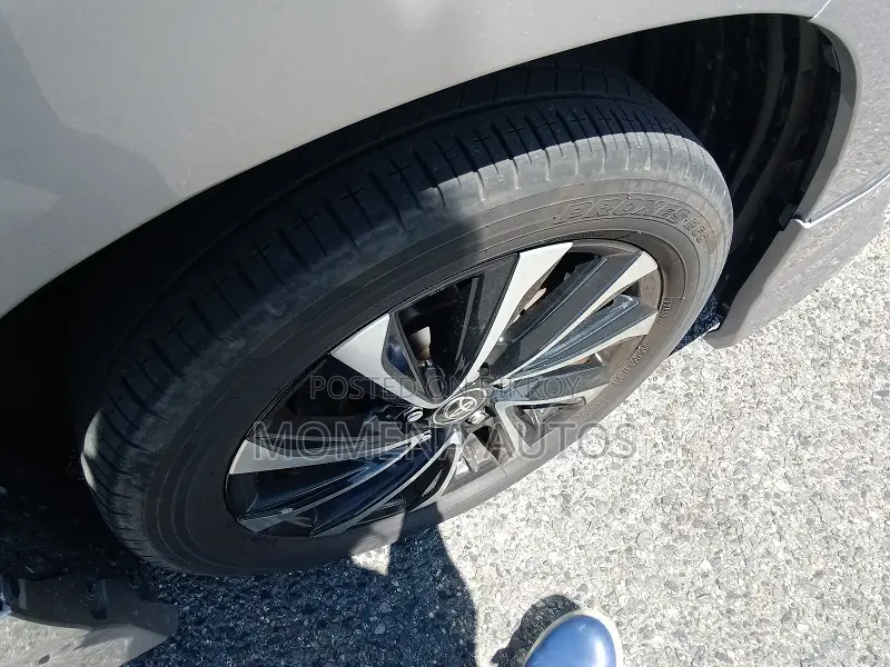 Toyota Noah 2023 Gray