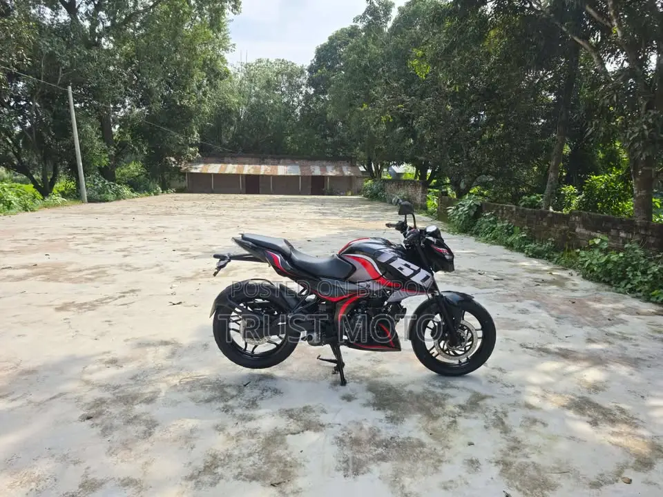 Bajaj Pulsar N160 2024 Black