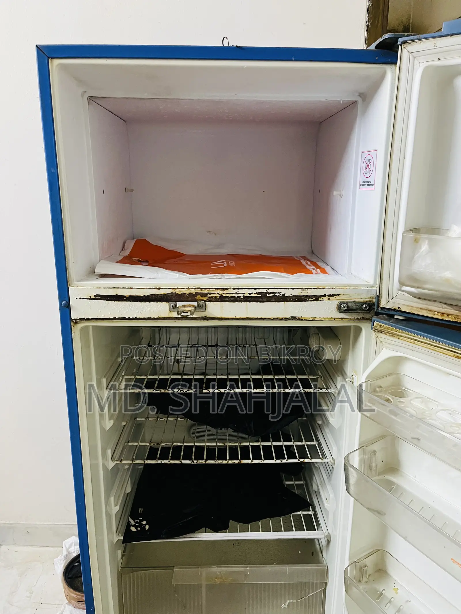 Singer FRIDGE