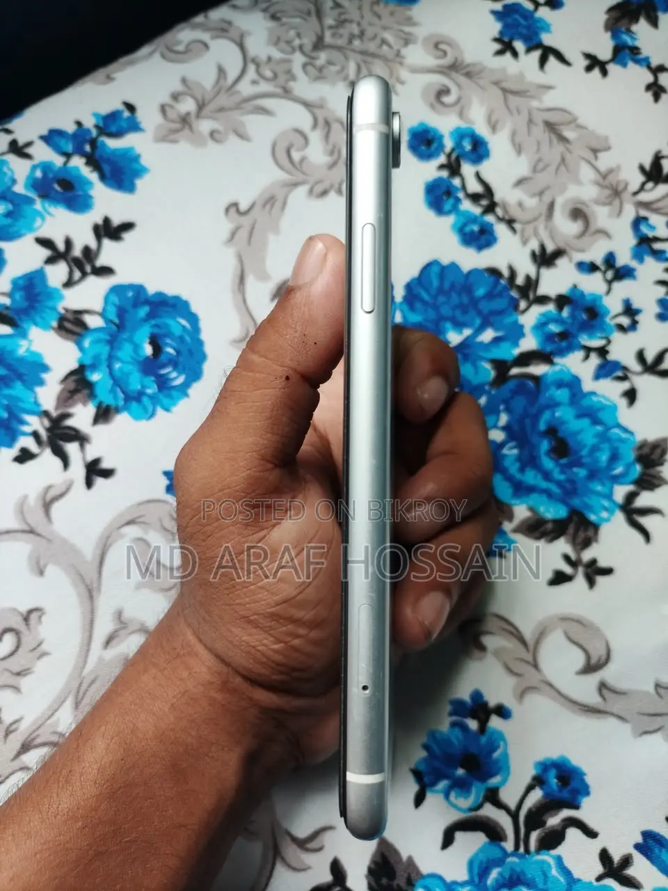 Apple iPhone XR 64 GB White