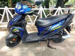 Yamaha 2021 Blue