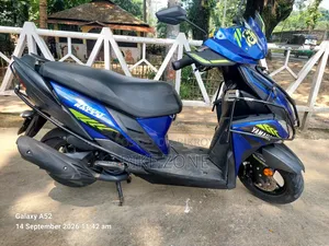 Yamaha 2021 Blue