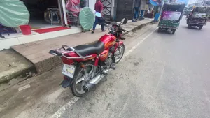 হিরো স্প্লেন্ডার প্লাস ২০১৮ রেড