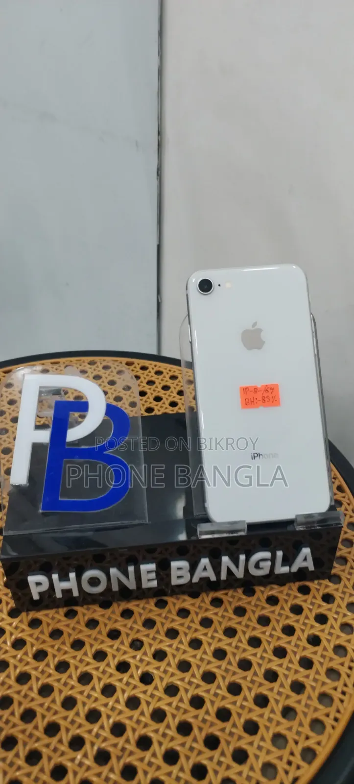 Apple iPhone 8 64 GB White