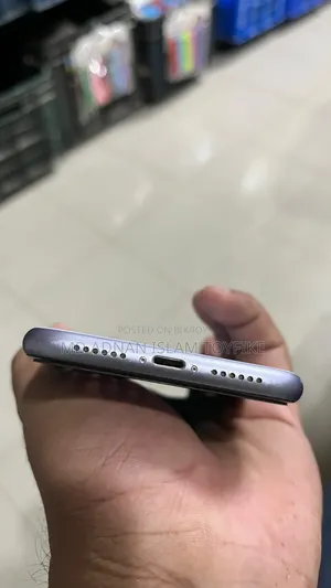 Apple iPhone 11 64 GB Purple