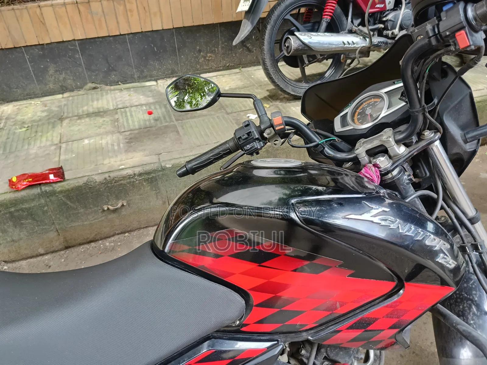 Hero Ignitor 2022 Black