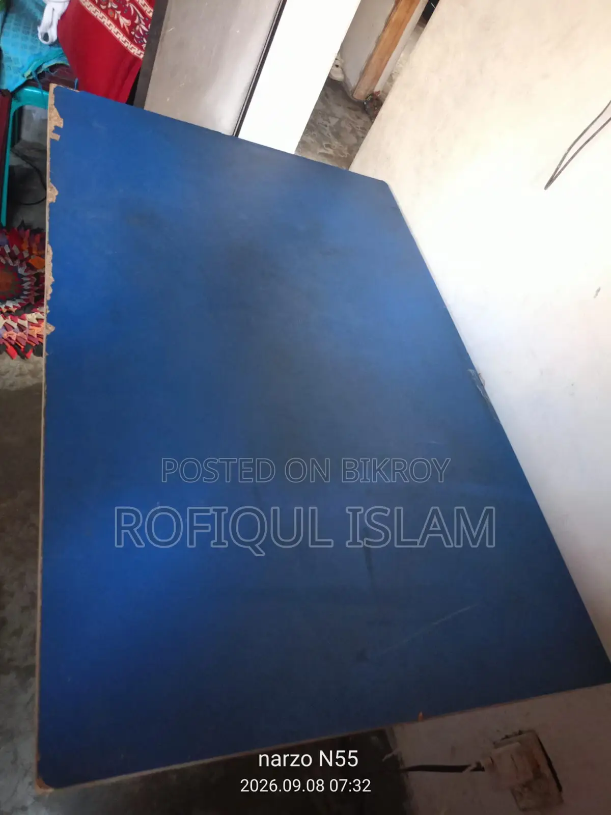 পড়ার টেবিল
