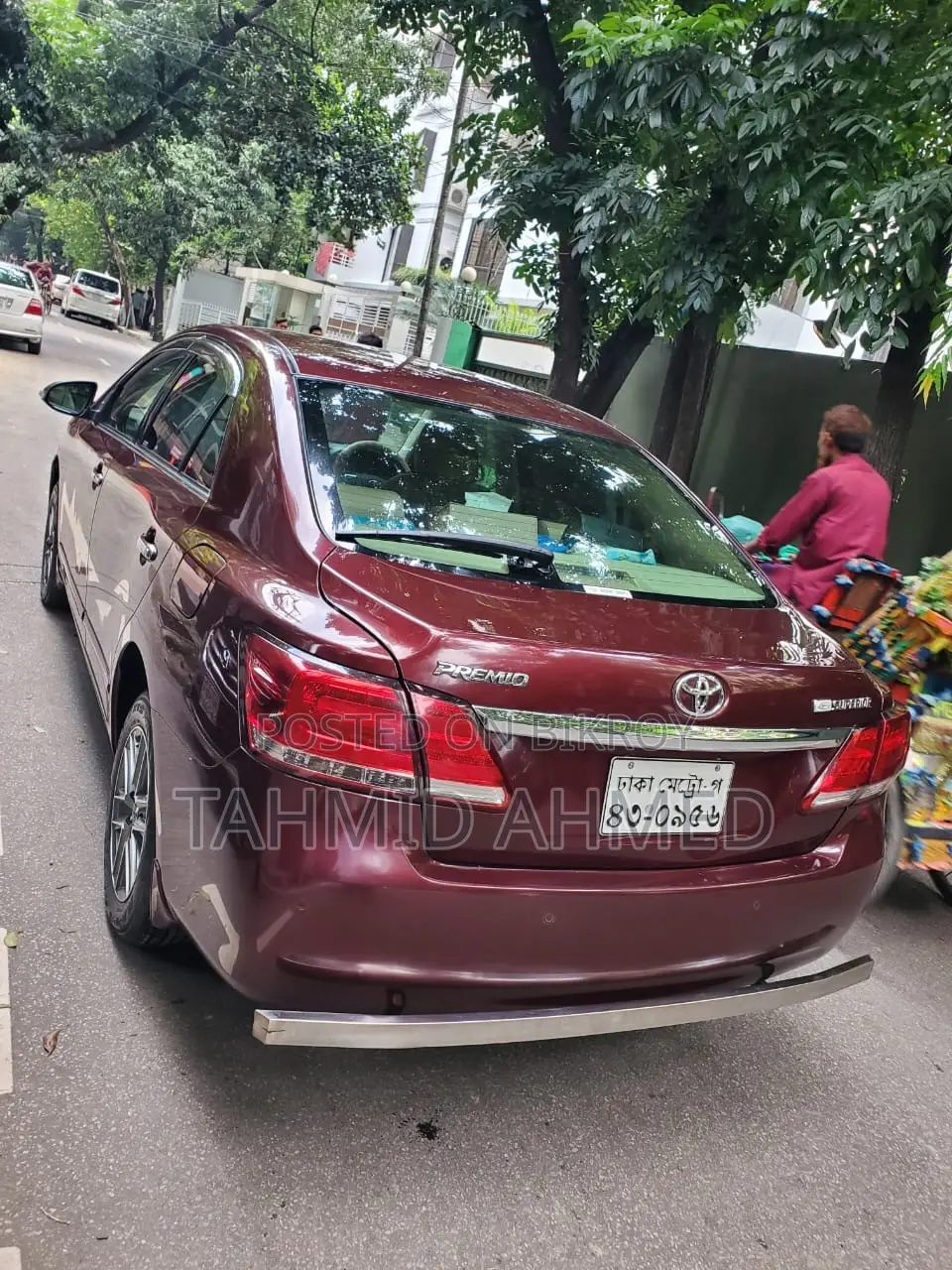 টয়োটা প্রমিও ২০১৯ লাল