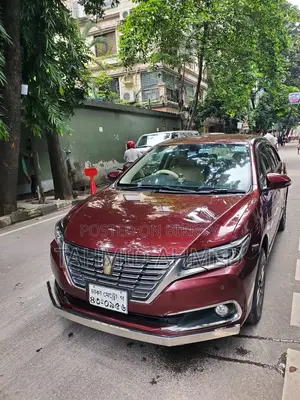 টয়োটা প্রমিও ২০১৯ লাল
