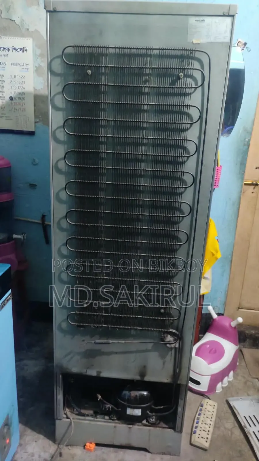 ফ্রিজ বিক্রি হবে (কম্প্রেসার ছাড়া)