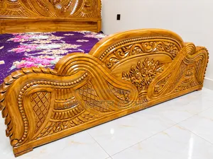 Teak Wood Box Bed 6/7 Feet