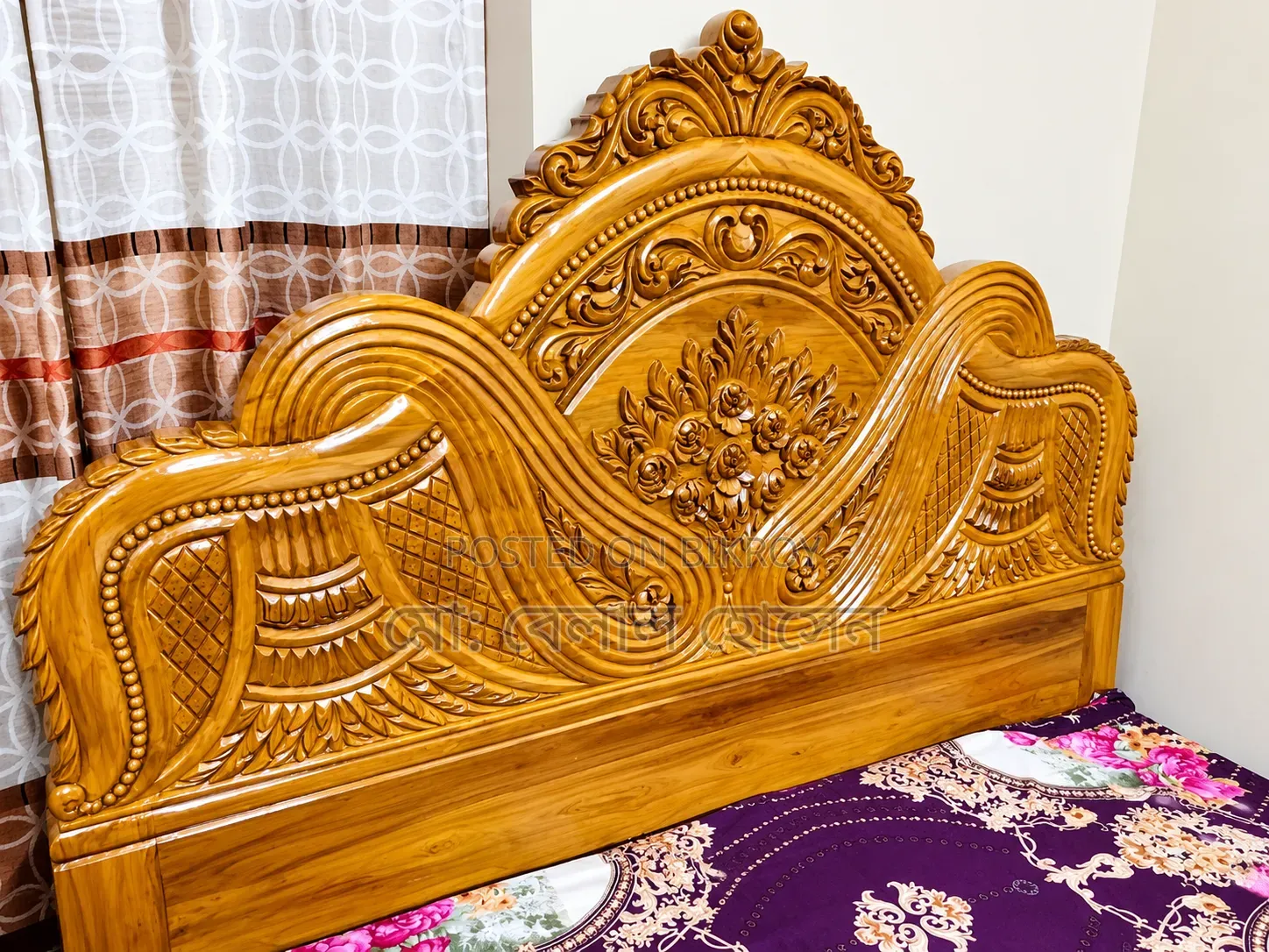 Teak Wood Box Bed 6/7 Feet