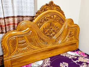Teak Wood Box Bed 6/7 Feet