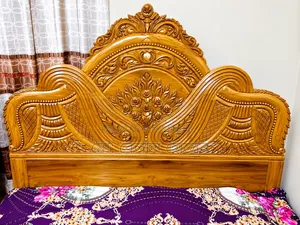 Teak Wood Box Bed 6/7 Feet