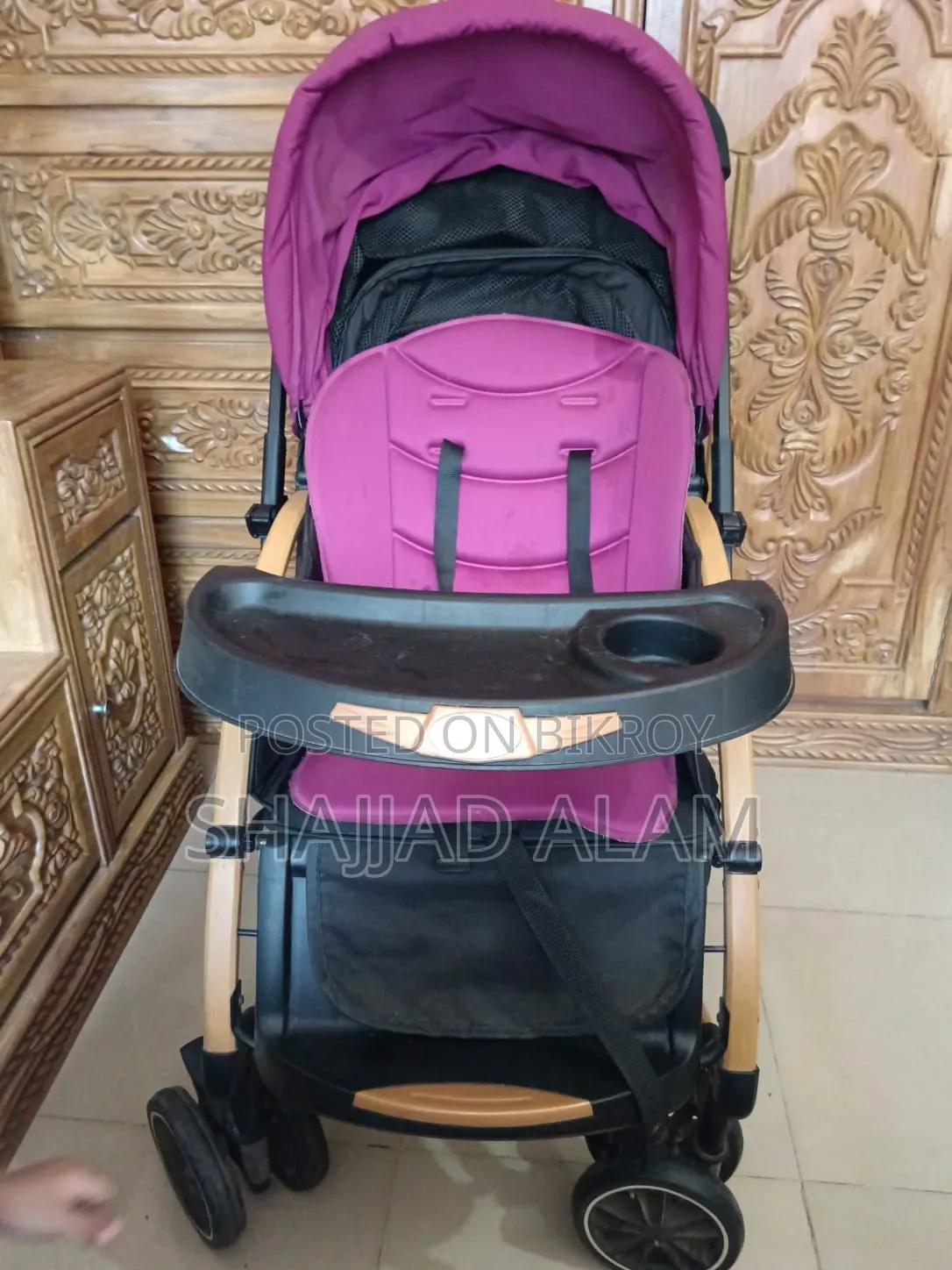 নতুনের মতো বেবি স্ট্রোলার