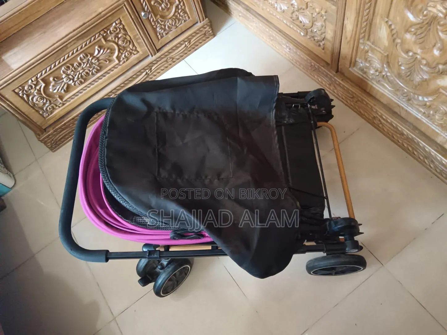 নতুনের মতো বেবি স্ট্রোলার