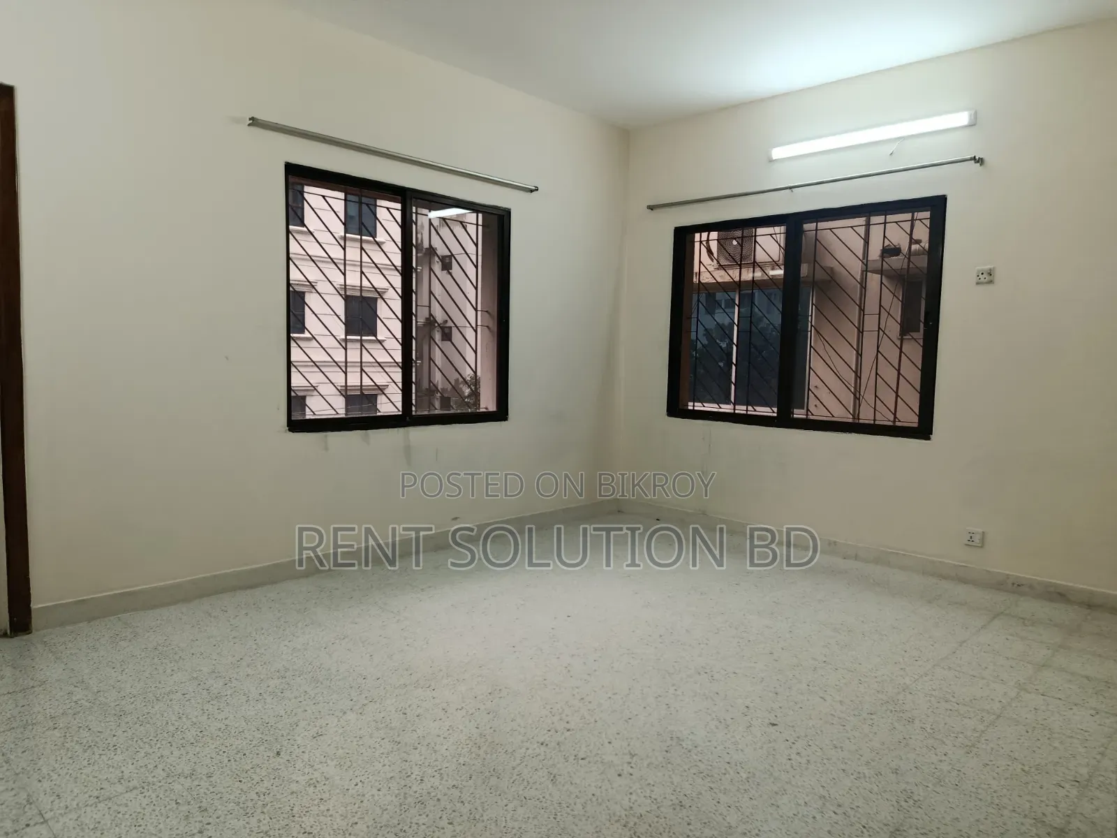 গুলশান ১ এ আবাসিক অফিস স্পেস ভাড়ার জন্য