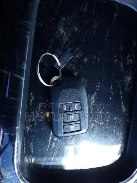 Toyota HiAce 2021 Grey